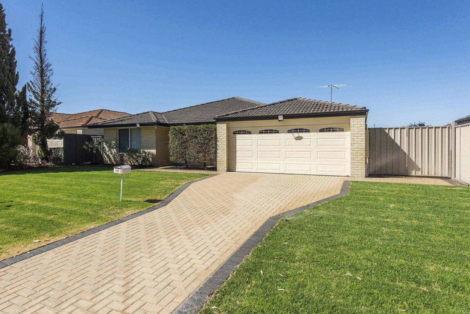 18 Furley Road, Southern River WA 6110, Image 0