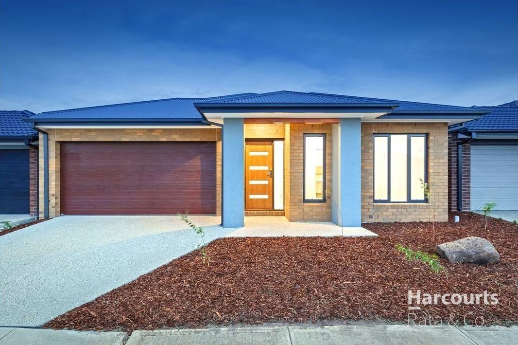 4 bedrooms House in 18 Greaves Crescent KALKALLO VIC, 3064
