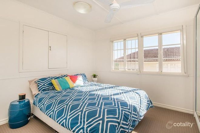 86 Arrol Street Camp Hill 4152 - Image 4