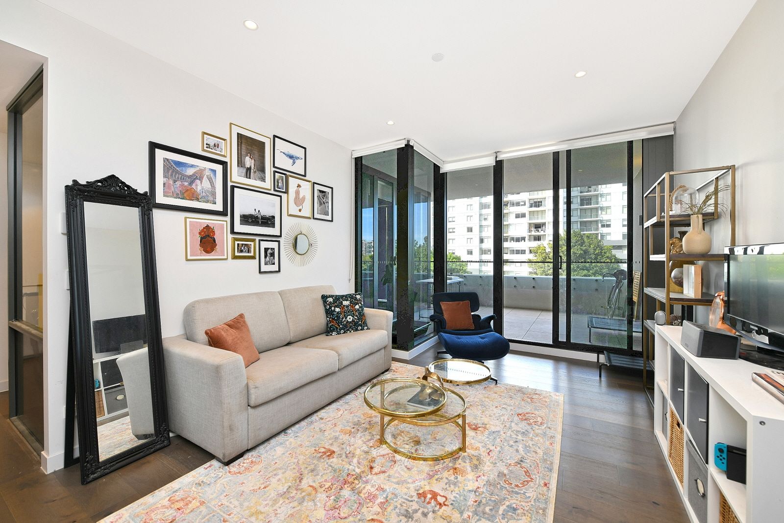 1 bedrooms Apartment / Unit / Flat in 203/120 Herring  Road MACQUARIE PARK NSW, 2113