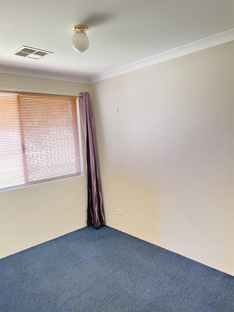 Additional image 16 of 6 Dunlowe Loop, Warnbro WA 6169