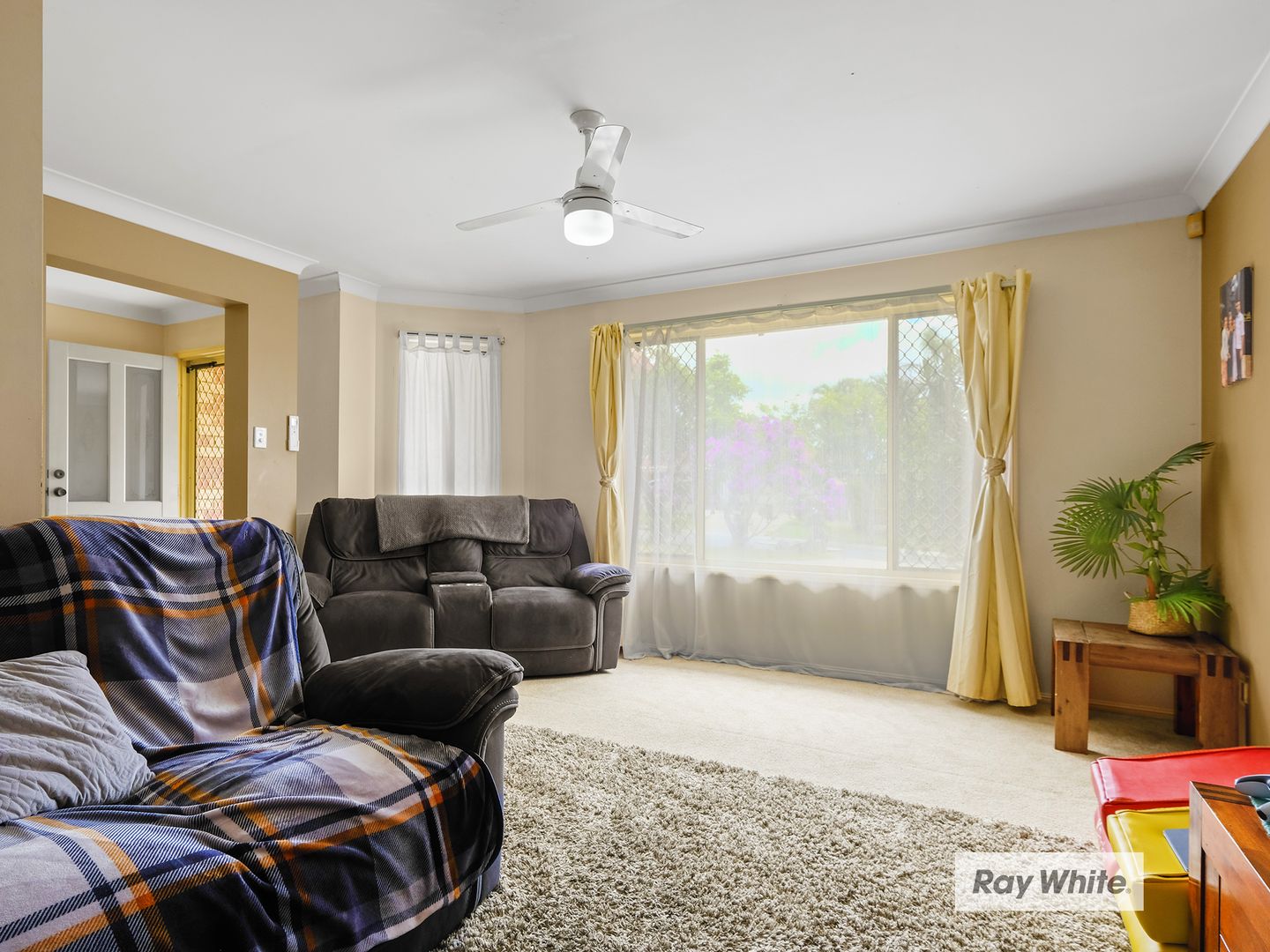 18 Augusta Crescent, Forest Lake QLD 4078, Image 2