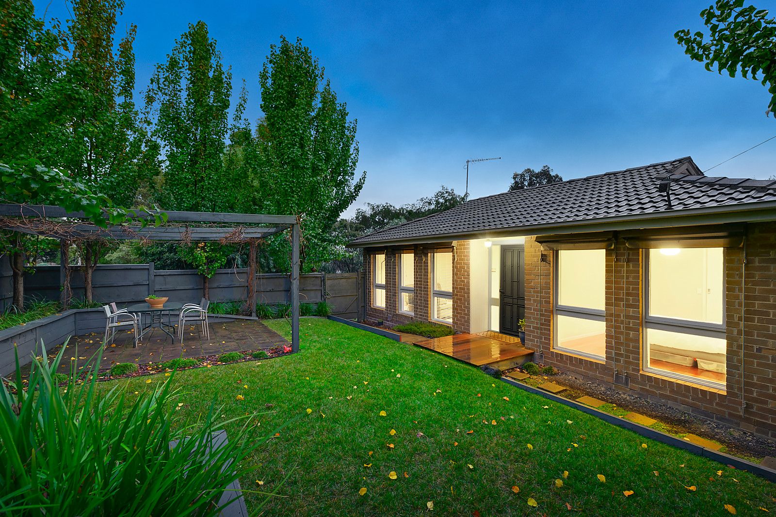 25 Rolling Hills Road, Chirnside Park VIC 3116, Image 0