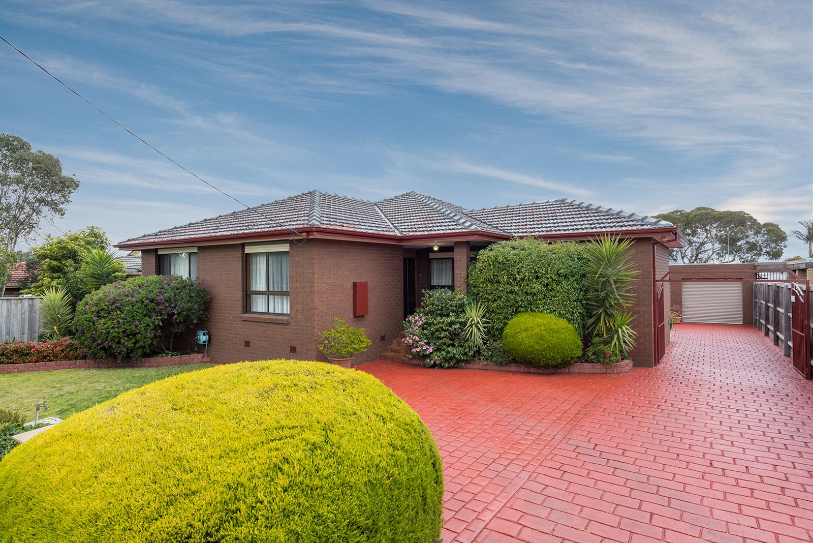 5 Peterlee Court, Craigieburn VIC 3064, Image 2