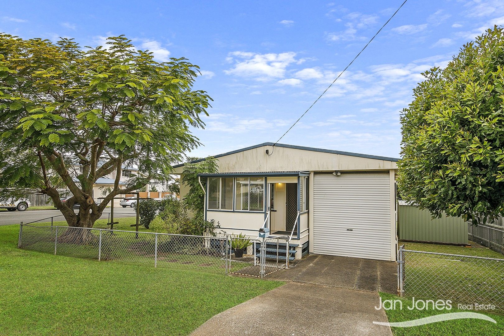 27 Westbrook St, Woody Point QLD 4019, Image 1