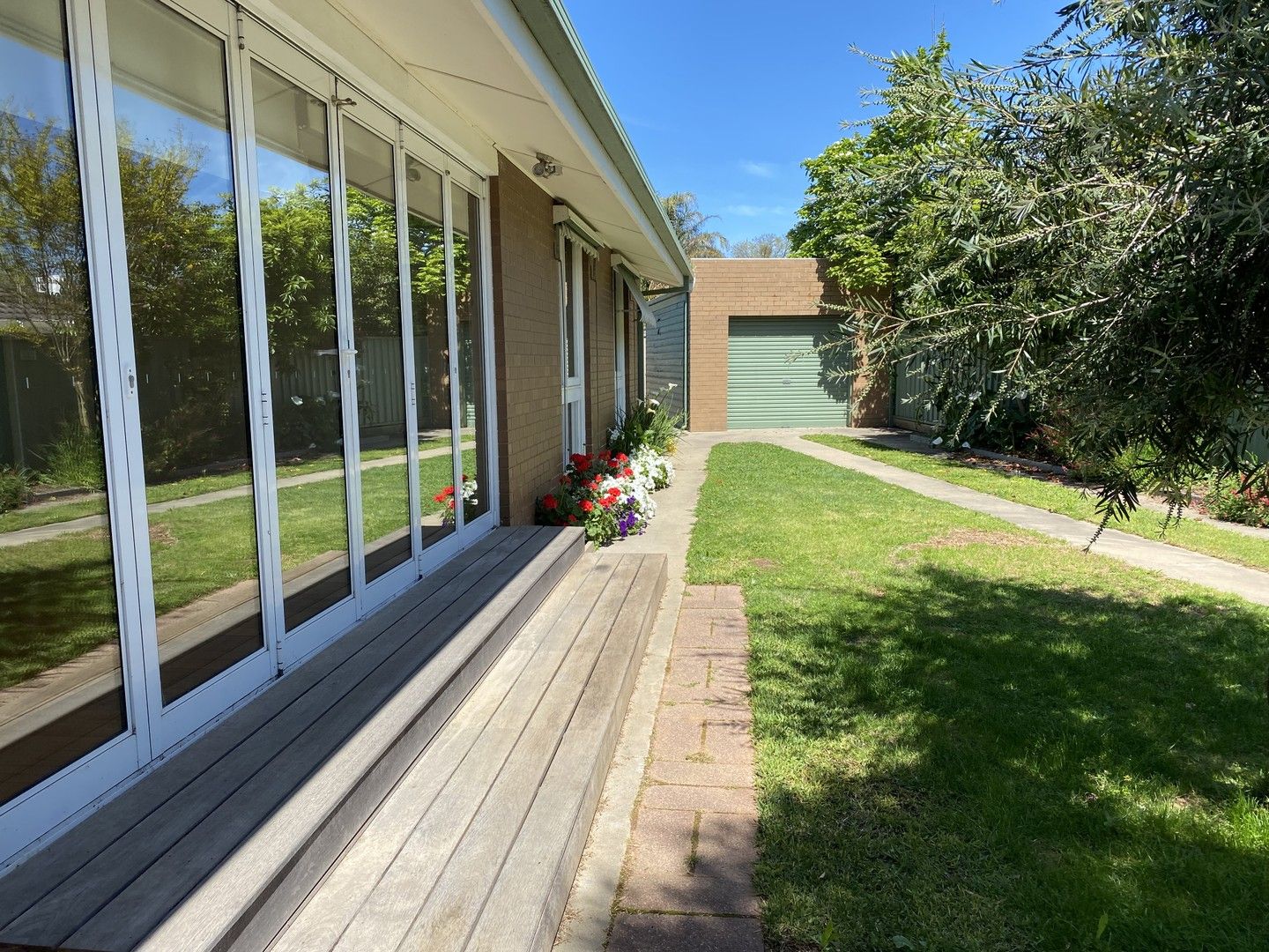 3 bedrooms House in 26 Holland Street SHEPPARTON VIC, 3630