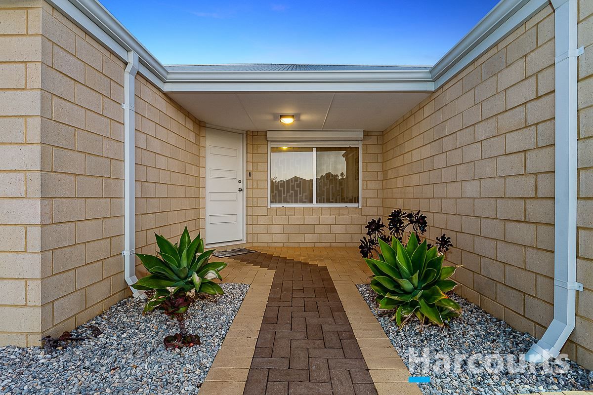 10 Otley Lane, Butler WA 6036, Image 2