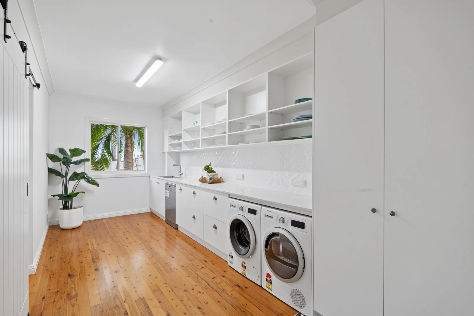 Additional image 8 of 328 Chesterfield Drive, Bonogin QLD 4213