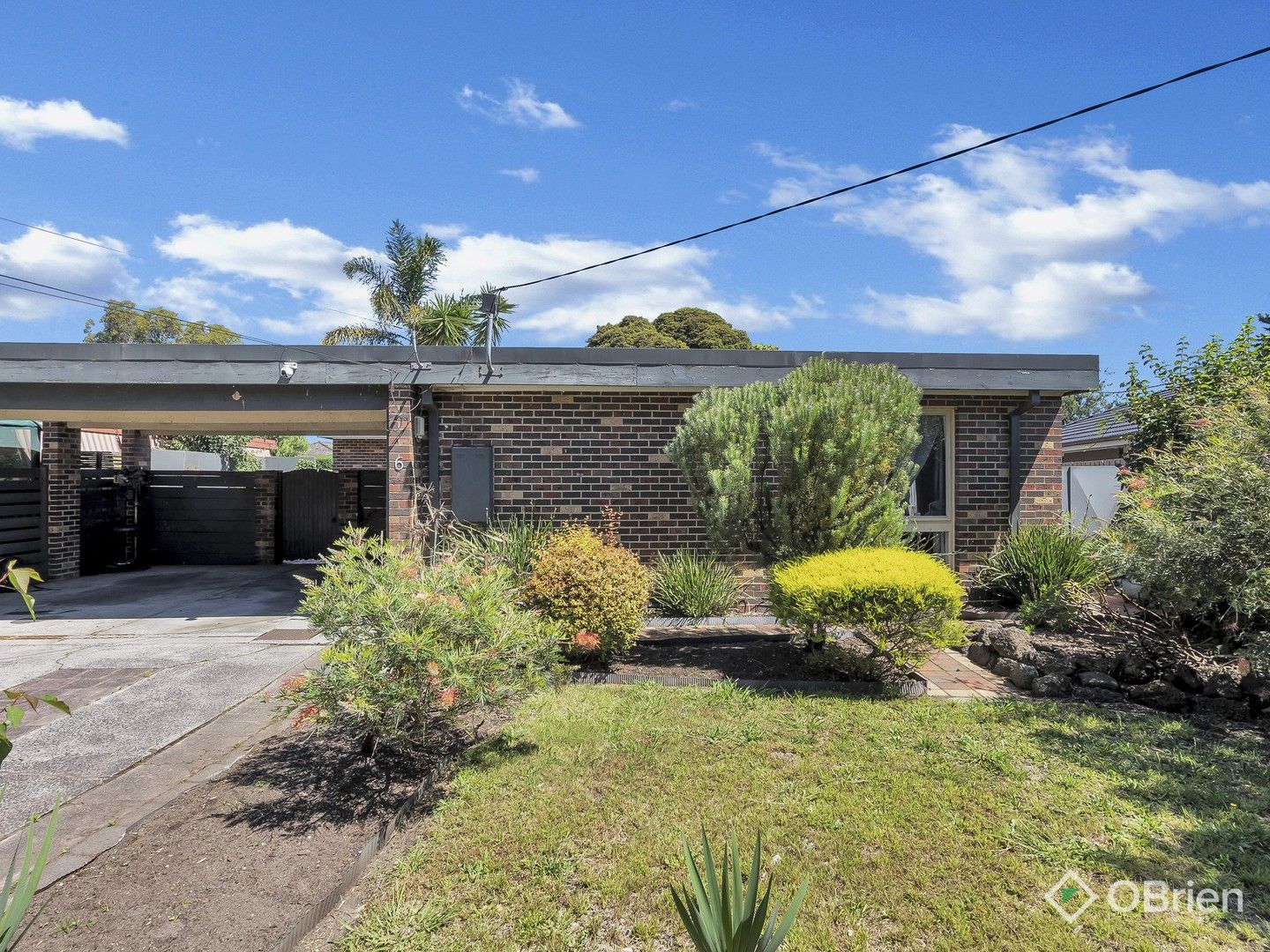 3 bedrooms House in 6 Carole Court CRANBOURNE VIC, 3977