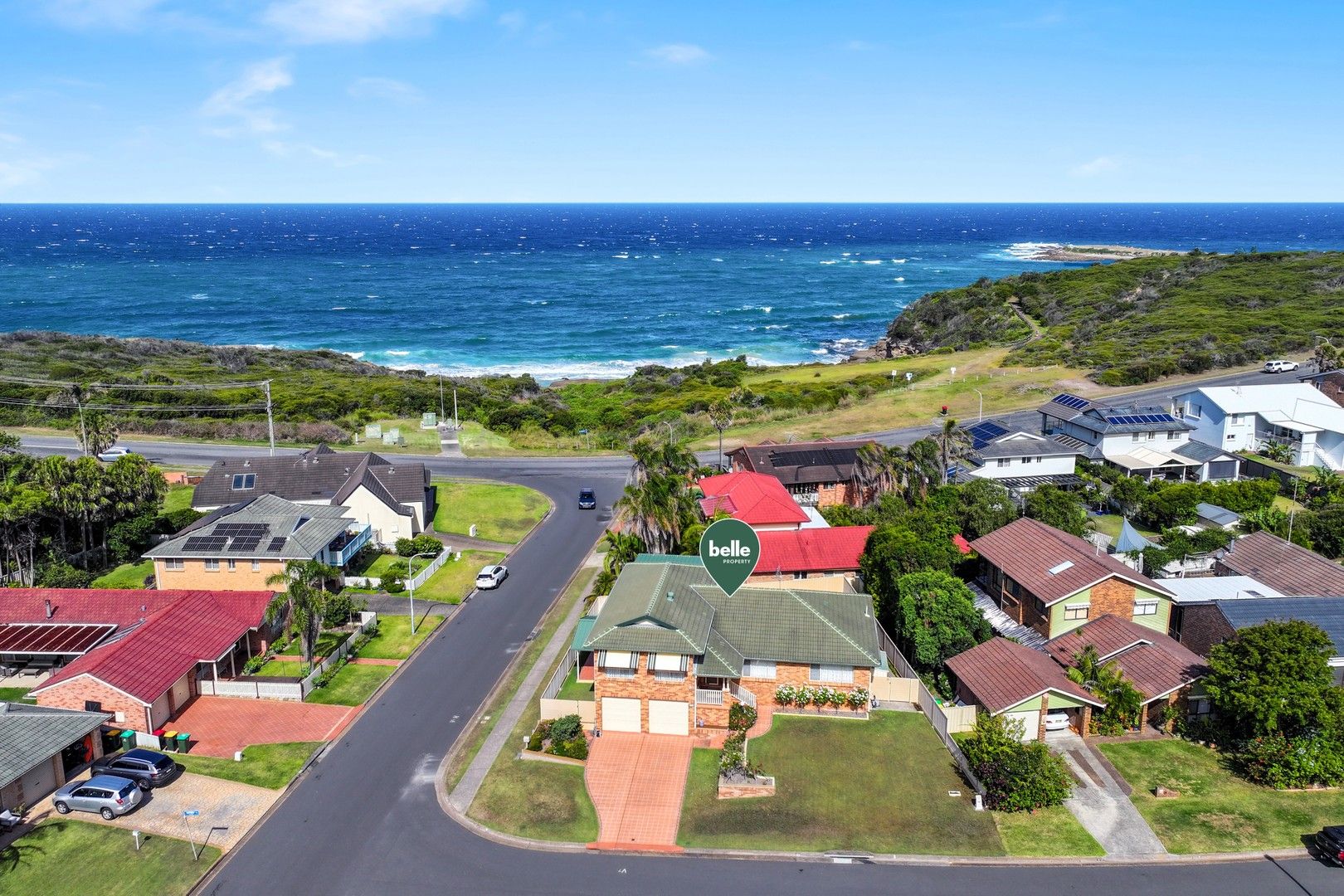 1 Sapphire Close, Caves Beach NSW 2281, Image 0