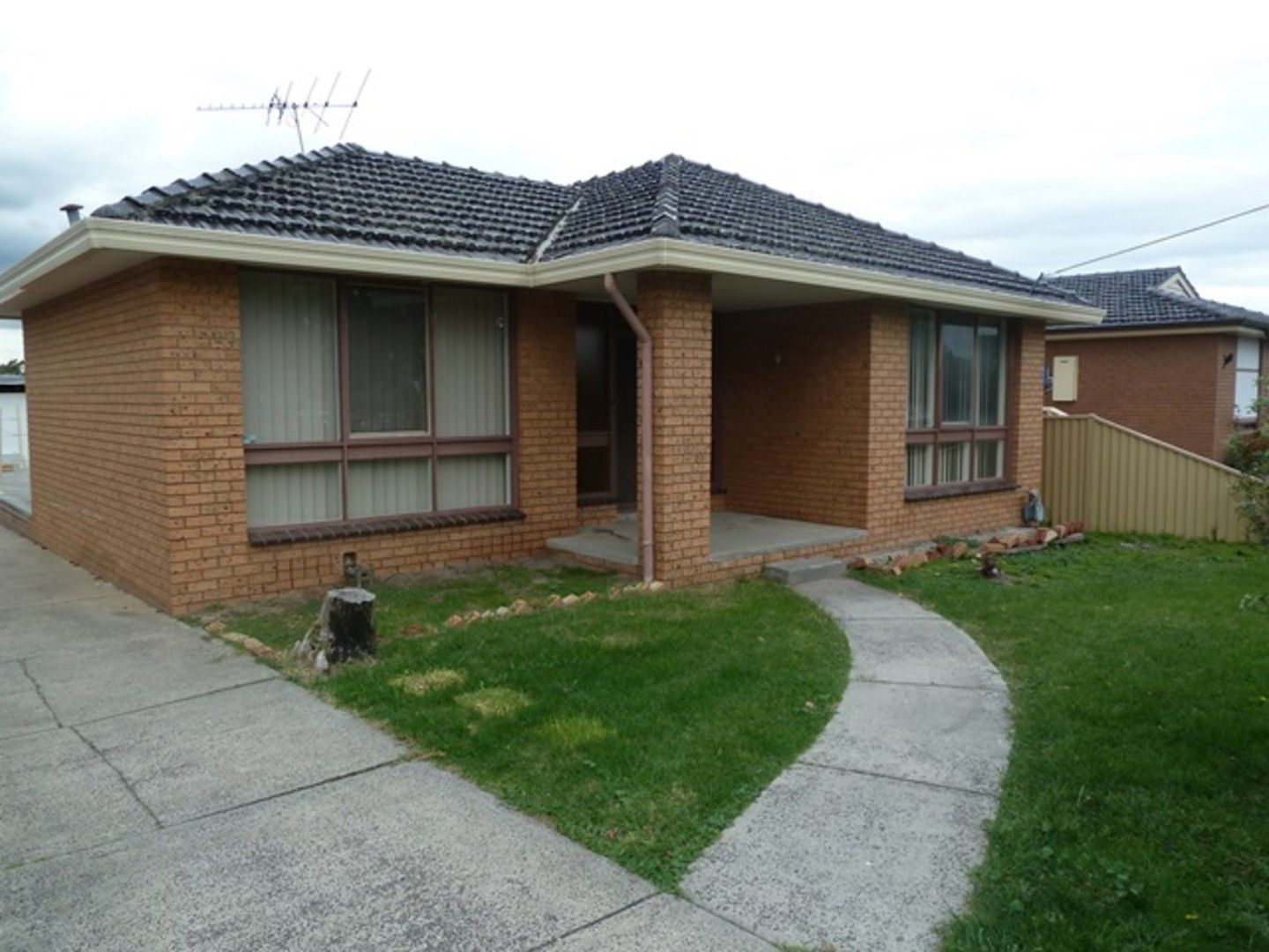 3 bedrooms Apartment / Unit / Flat in 1/22 Ross Street DANDENONG VIC, 3175