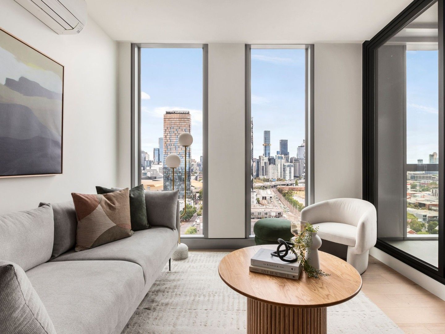 2 bedrooms New Apartments / Off the Plan in 601/259 Normanby Road SOUTH MELBOURNE VIC, 3205