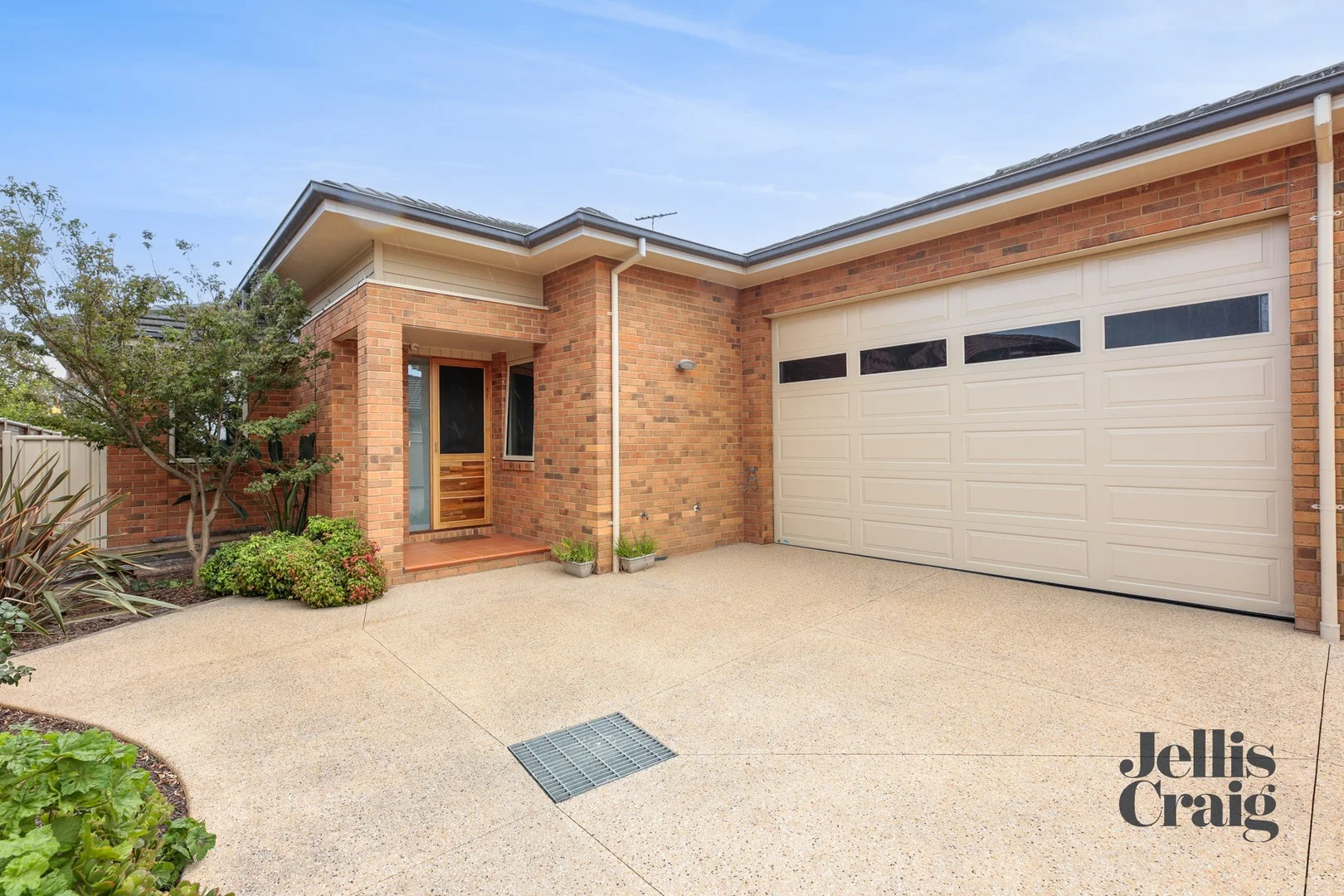 2/28 Diosma Drive, Glen Waverley VIC 3150