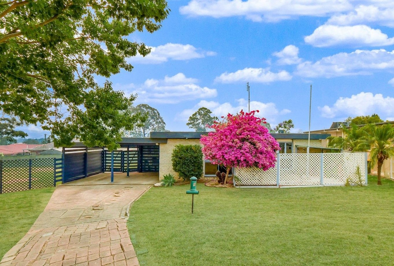 3 bedrooms House in 9 Tahlee Crescent LEUMEAH NSW, 2560