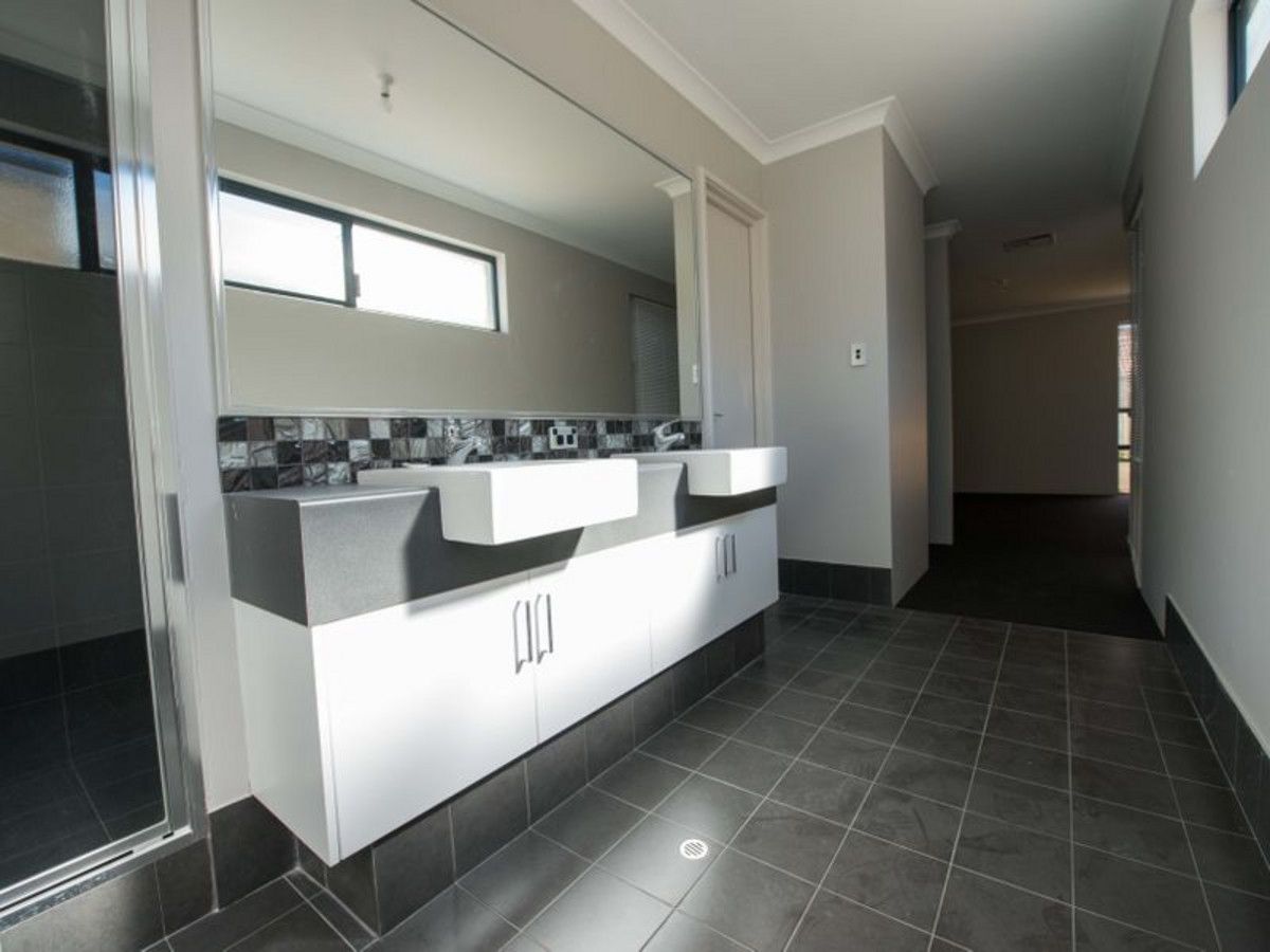 4 bedrooms House in 14A Clarke Street EAST CANNINGTON WA, 6107