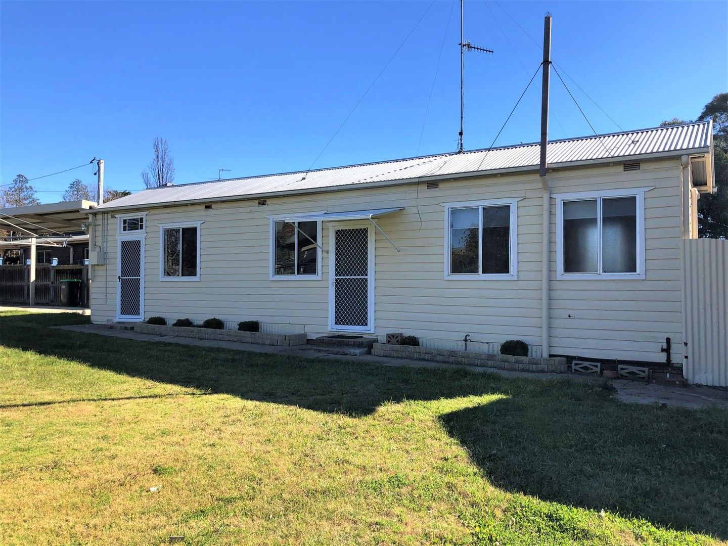 71 Barney Street, Armidale NSW 2350 House For Rent Domain