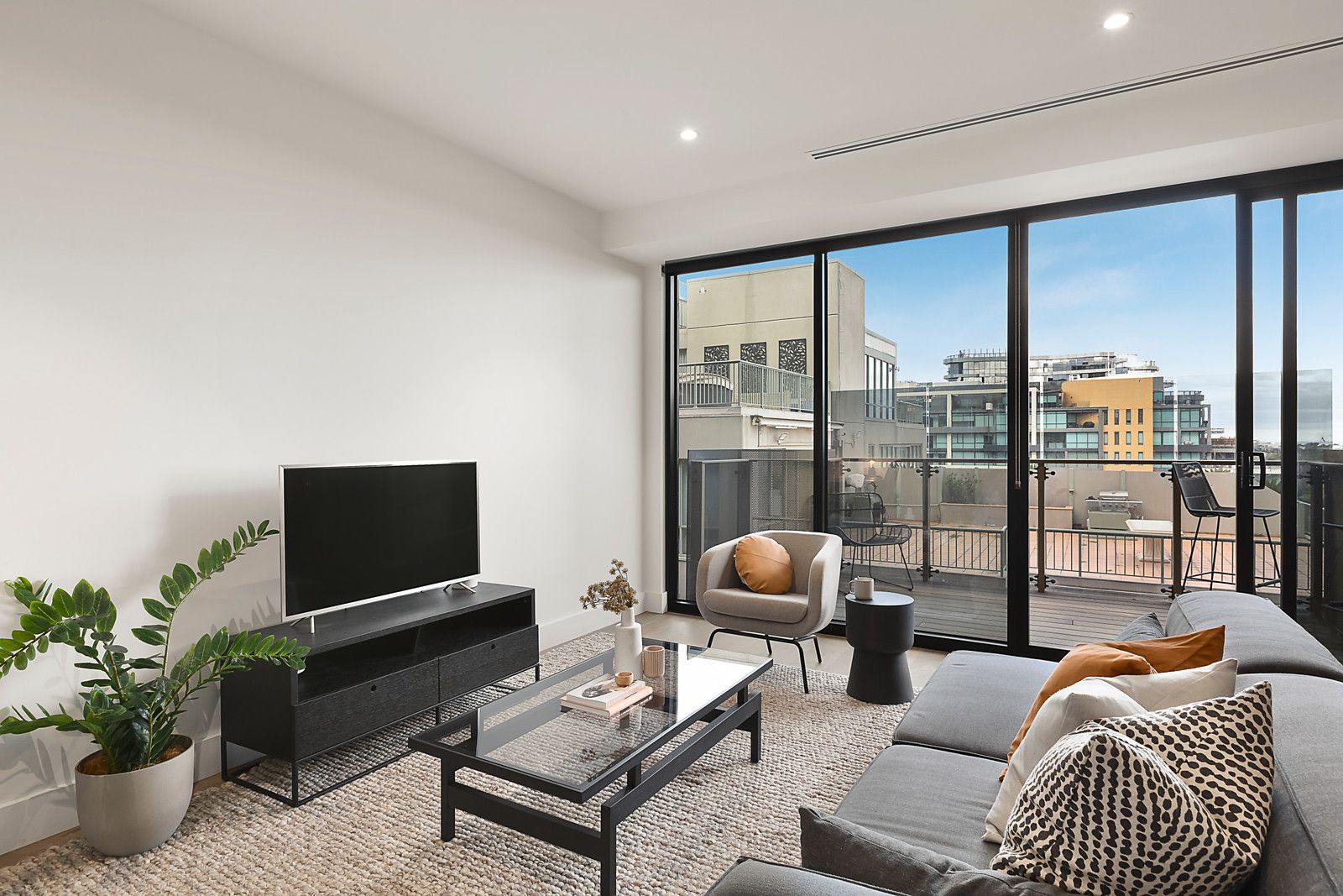 1003/14 Queens Road, Melbourne VIC 3004, Image 1