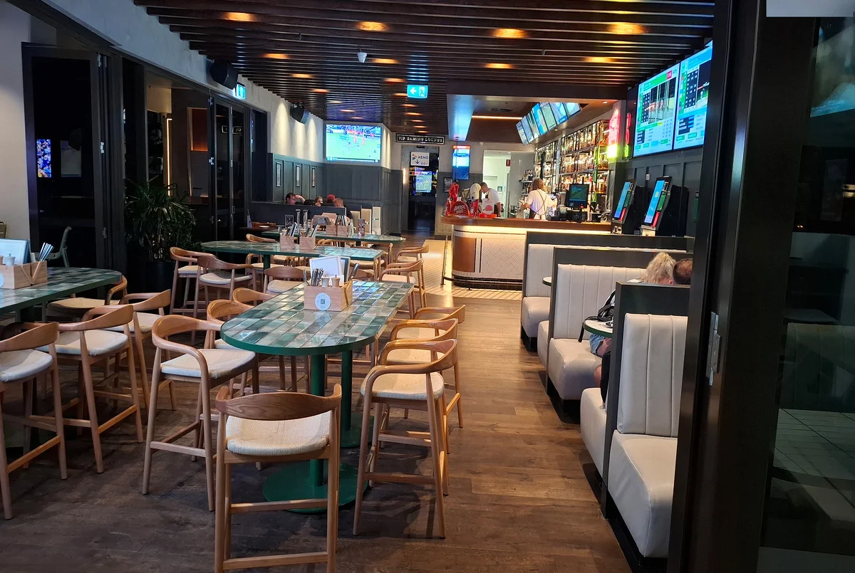 Additional image 13 of 401/2663 Gold Coast Highway, Broadbeach QLD 4218