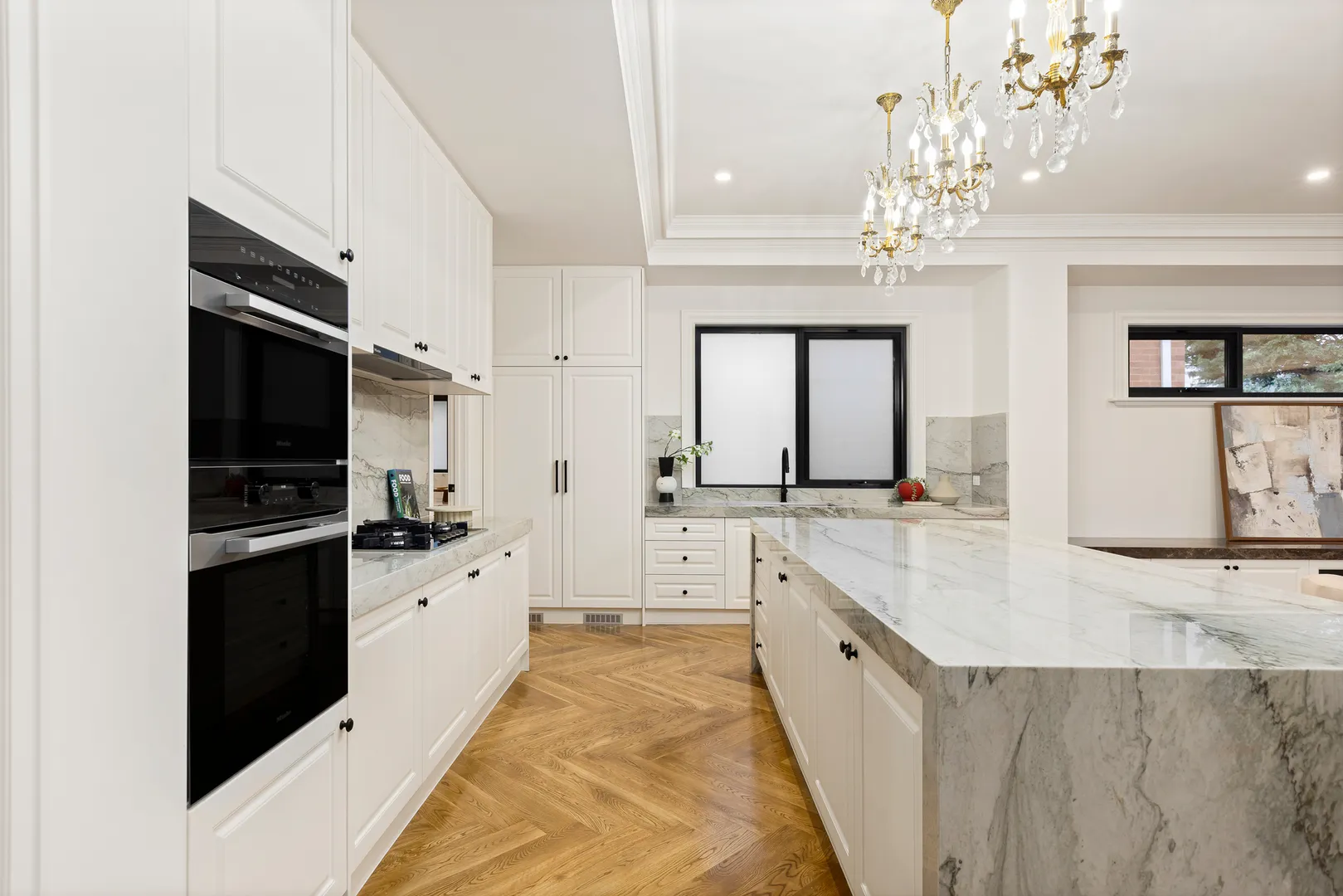 Grand Three-Level Luxury, Beauty & Serenity in a Prestigious Family Setting - View 4