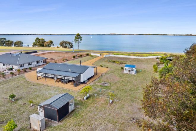 Picture of 15 Frontage Road, LAKE BOLAC VIC 3351