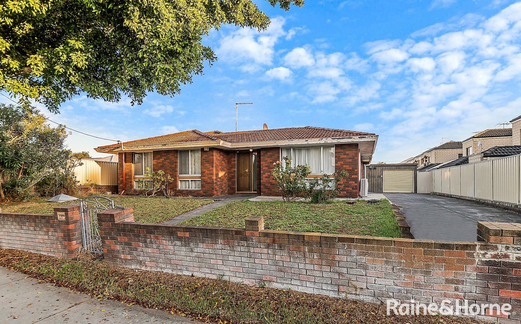 3 bedrooms House in 50 Lewington Street ROCKINGHAM WA, 6168