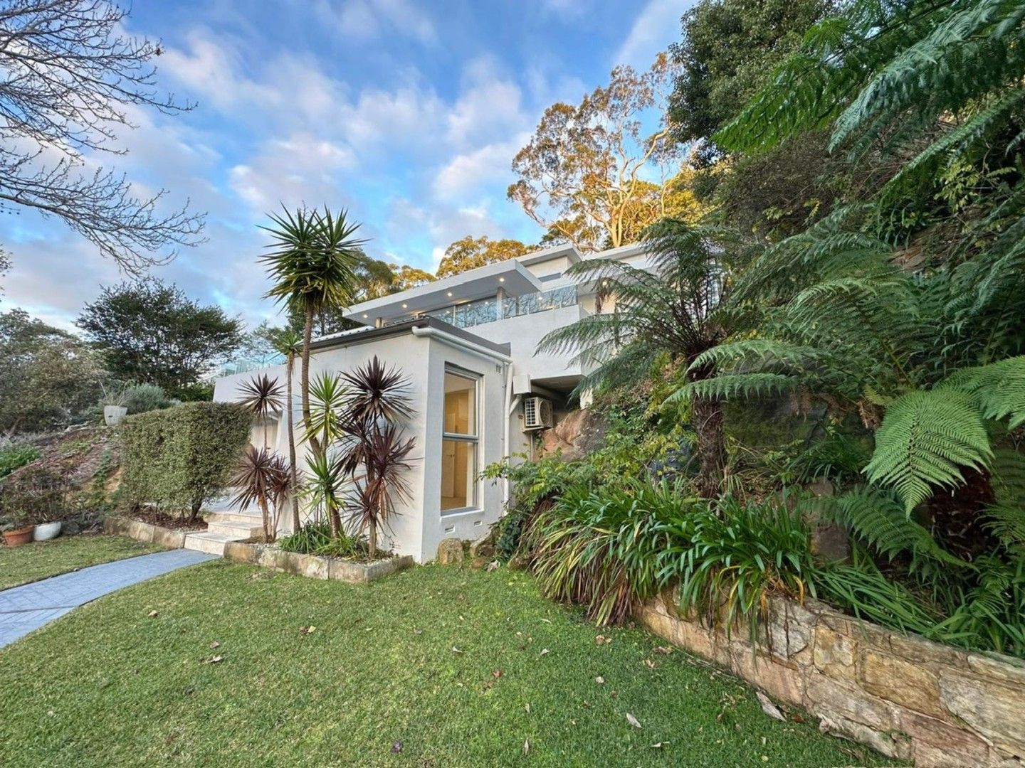 4 bedrooms House in 8 Maytone Avenue KILLARA NSW, 2071