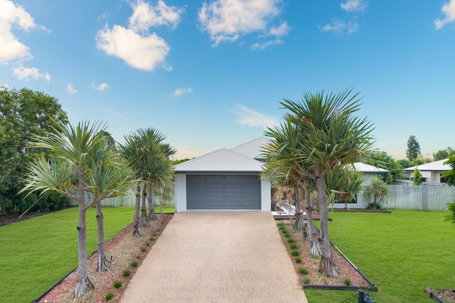 Picture of 10 Shoalmarra Drive, MOUNT LOW QLD 4818