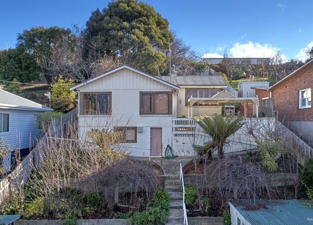 4 Cherry Street North, Hillcrest TAS 7320