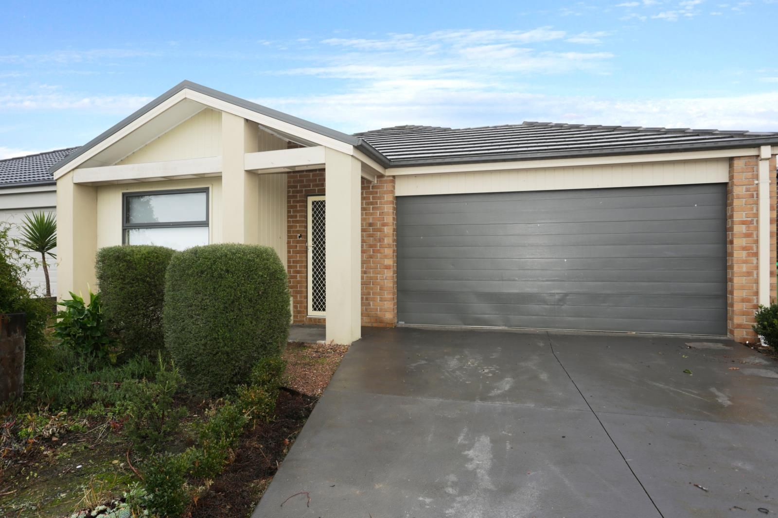 124 Mountainview Boulevard, Cranbourne North VIC 3977, Image 0