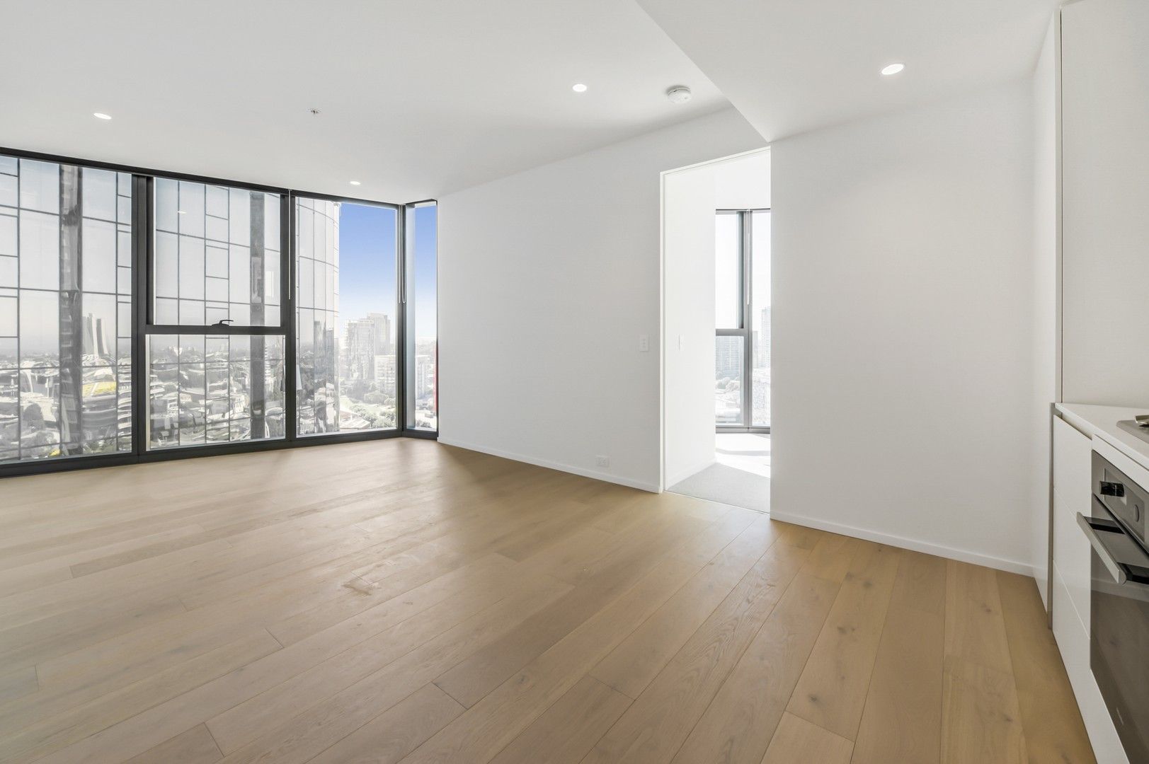 2 bedrooms Apartment / Unit / Flat in 1005w/93-119 Kavanagh Street SOUTHBANK VIC, 3006