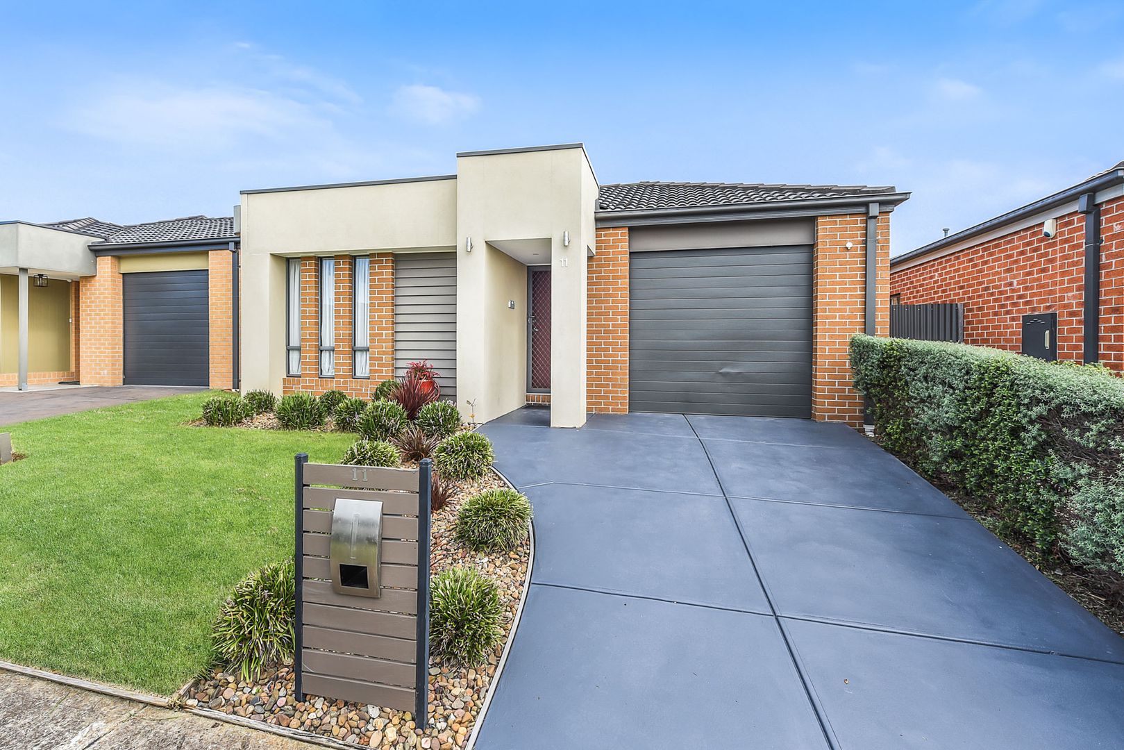 11 Abrus Circuit, Cranbourne North VIC 3977, Image 1