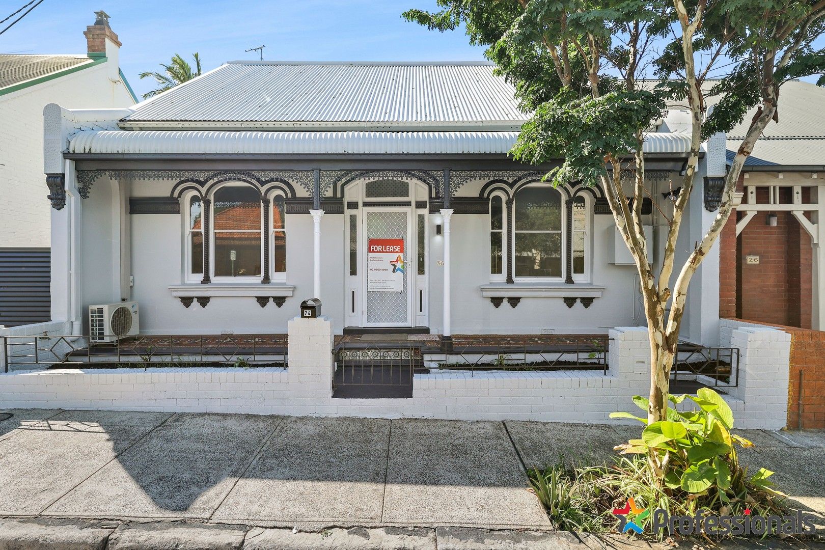 4 bedrooms House in 24 Commodore Street NEWTOWN NSW, 2042