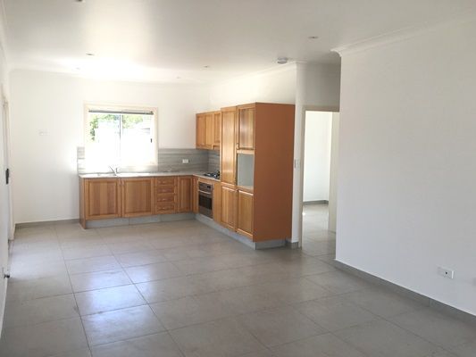 2 bedrooms Apartment / Unit / Flat in 7a Carrington Street ST MARYS NSW, 2760