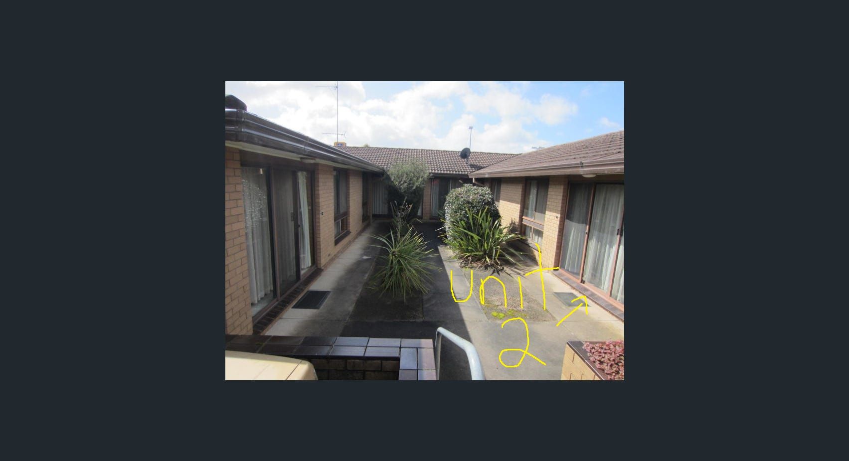 2 bedrooms Apartment / Unit / Flat in 22 Brown Street HAMILTON VIC, 3300