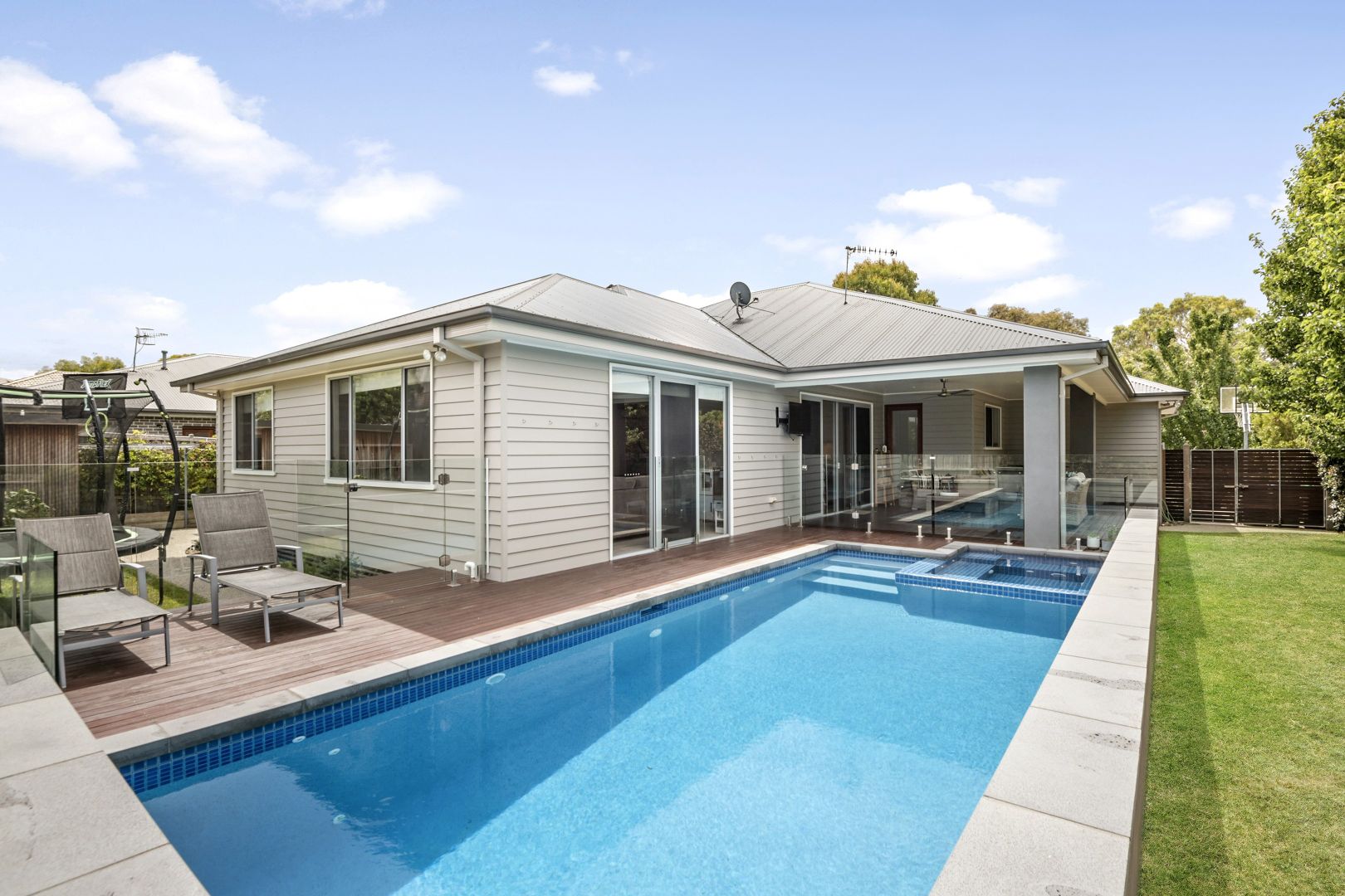 54 Parkedge Circuit, Rosebud Property History & Address Research Domain