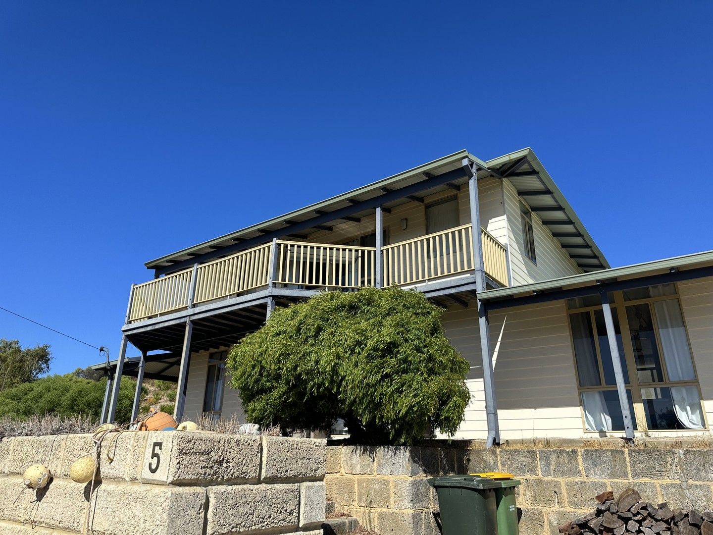 4 bedrooms House in 5 Styles Road PRESTON BEACH WA, 6215