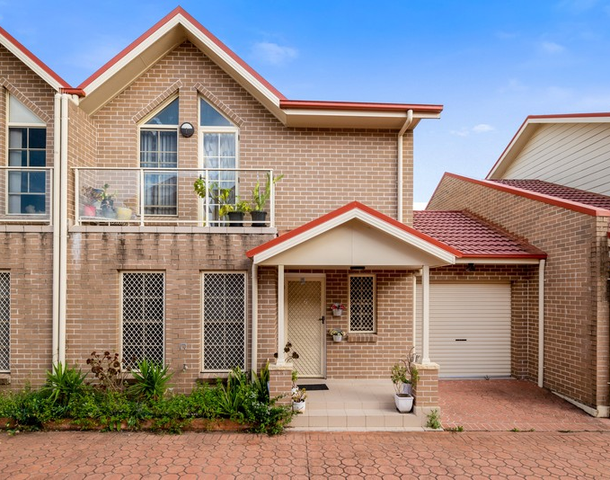 7/5-7 Saywell Road, Macquarie Fields NSW 2564