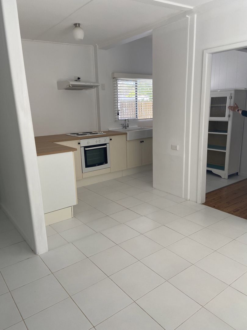 39 Commonwealth Ave, Burrill Lake NSW 2539 House For Rent 520 Domain