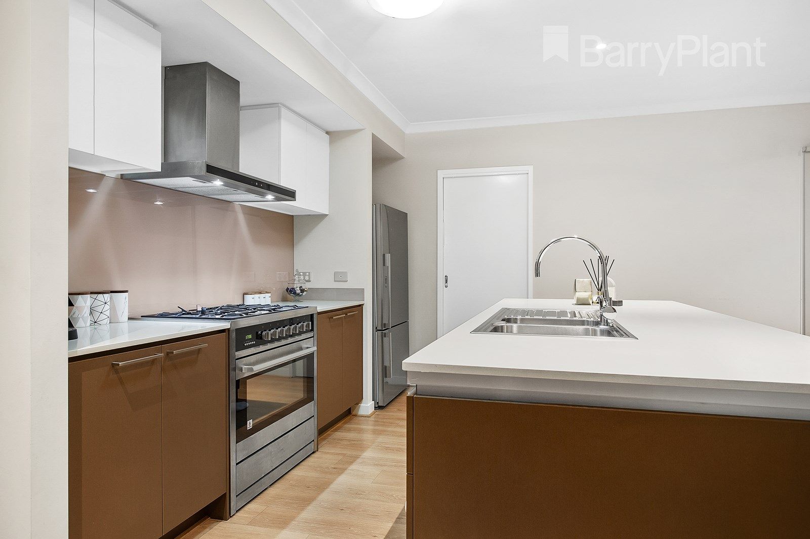 7 Tamarin Street, Craigieburn VIC 3064, Image 2