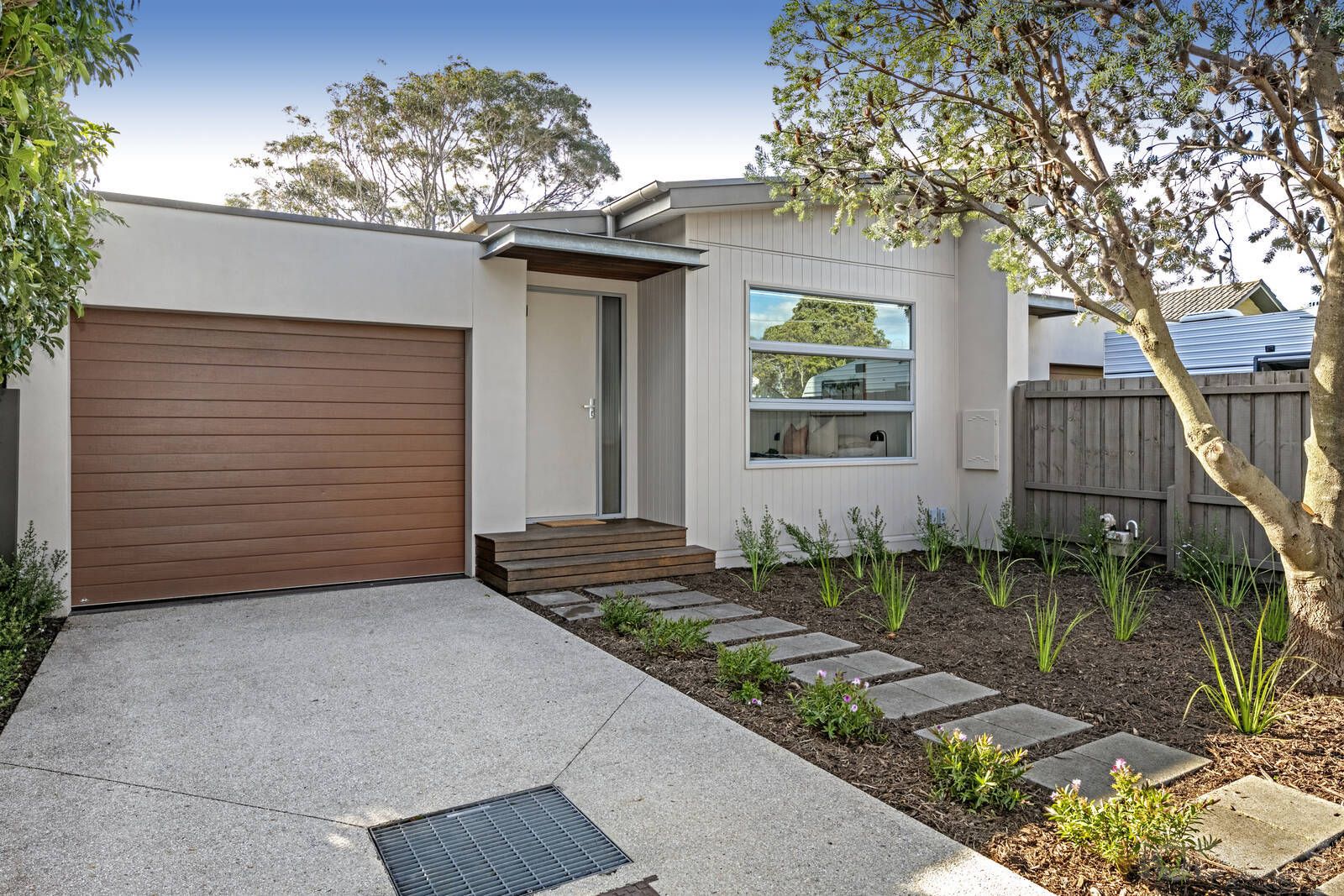 3 bedrooms Townhouse in 11A Foam Street ASPENDALE VIC, 3195