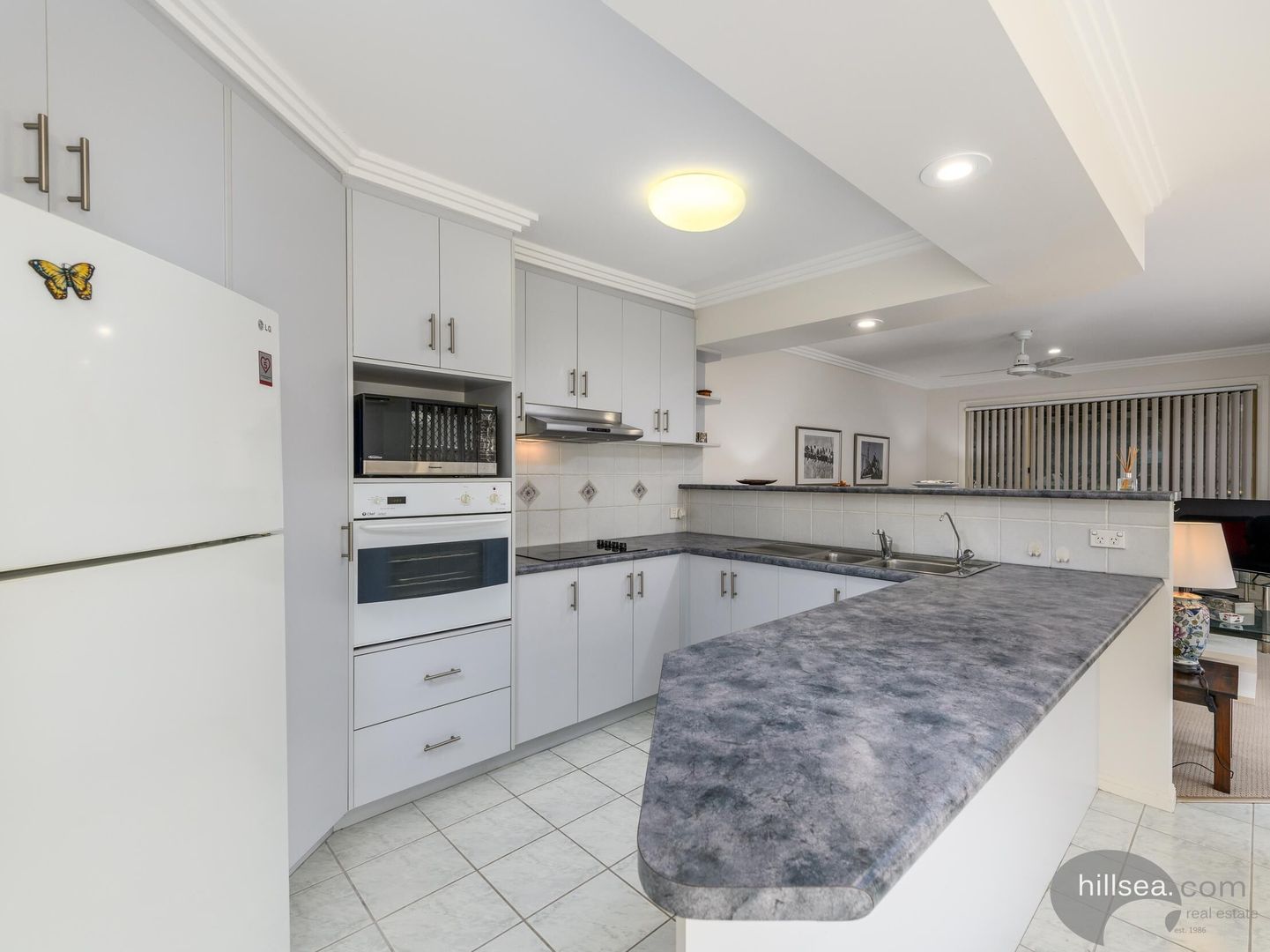 1/37 Brown Street, Labrador QLD 4215, Image 1