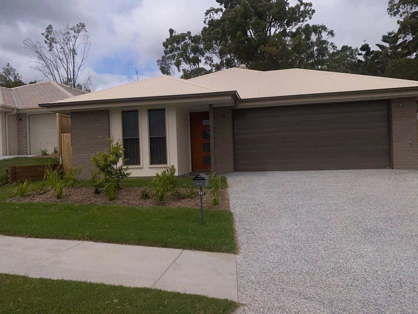 4 bedrooms House in 33 Alexis Place PARK RIDGE QLD, 4125