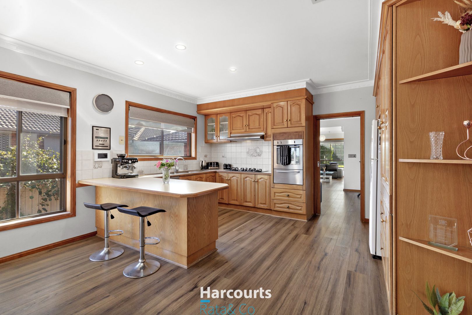 15 Brabham Drive, Mill Park VIC 3082, Image 2