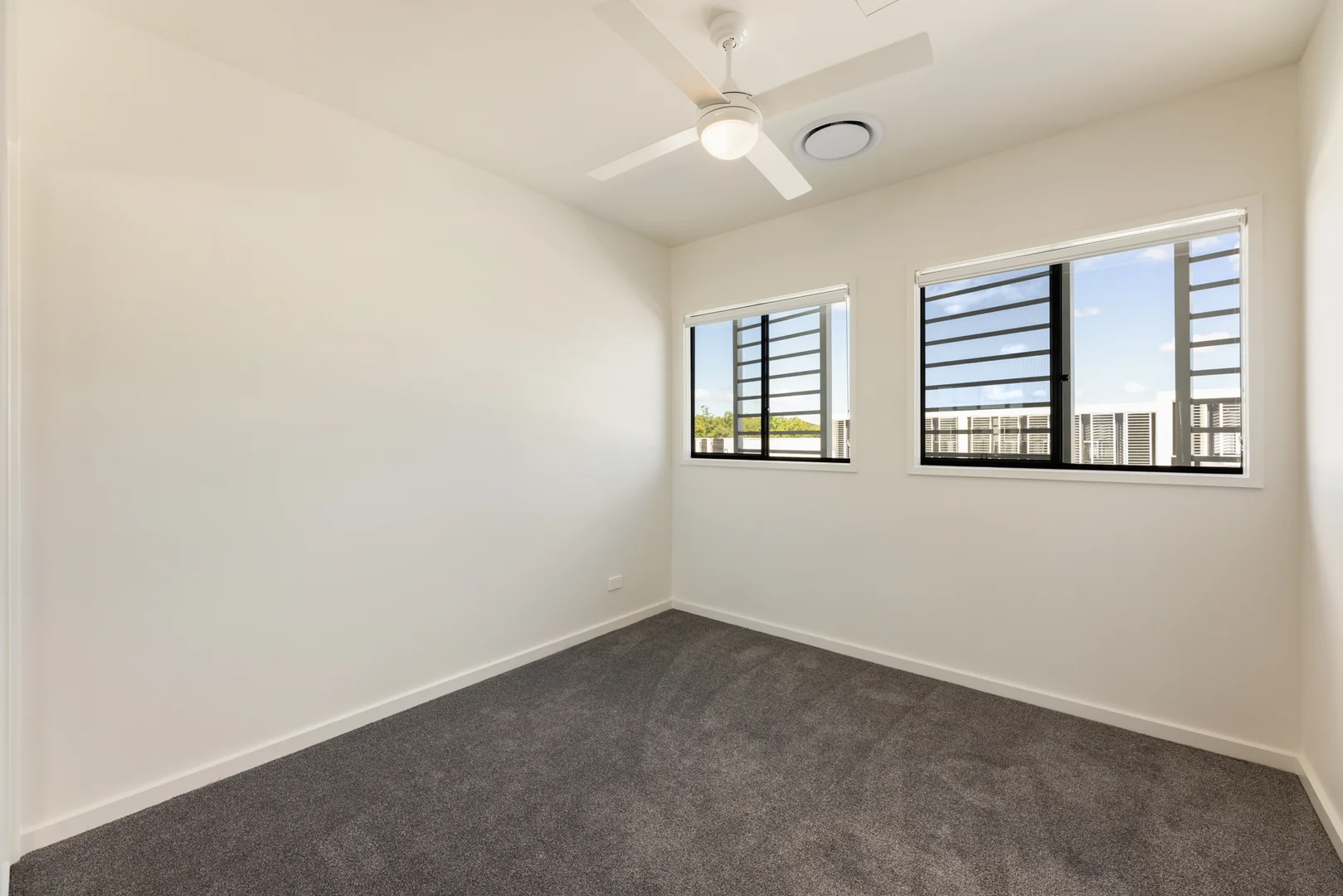 Additional image 9 of 42/100 Champions Crescent, Brookwater QLD 4300