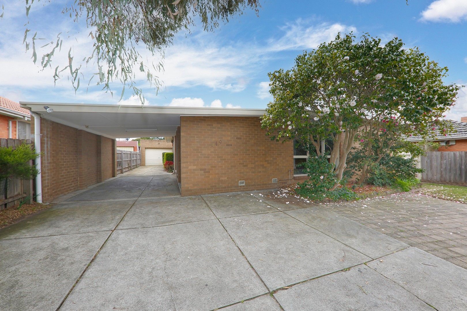 4 bedrooms House in 149 Police Road MULGRAVE VIC, 3170