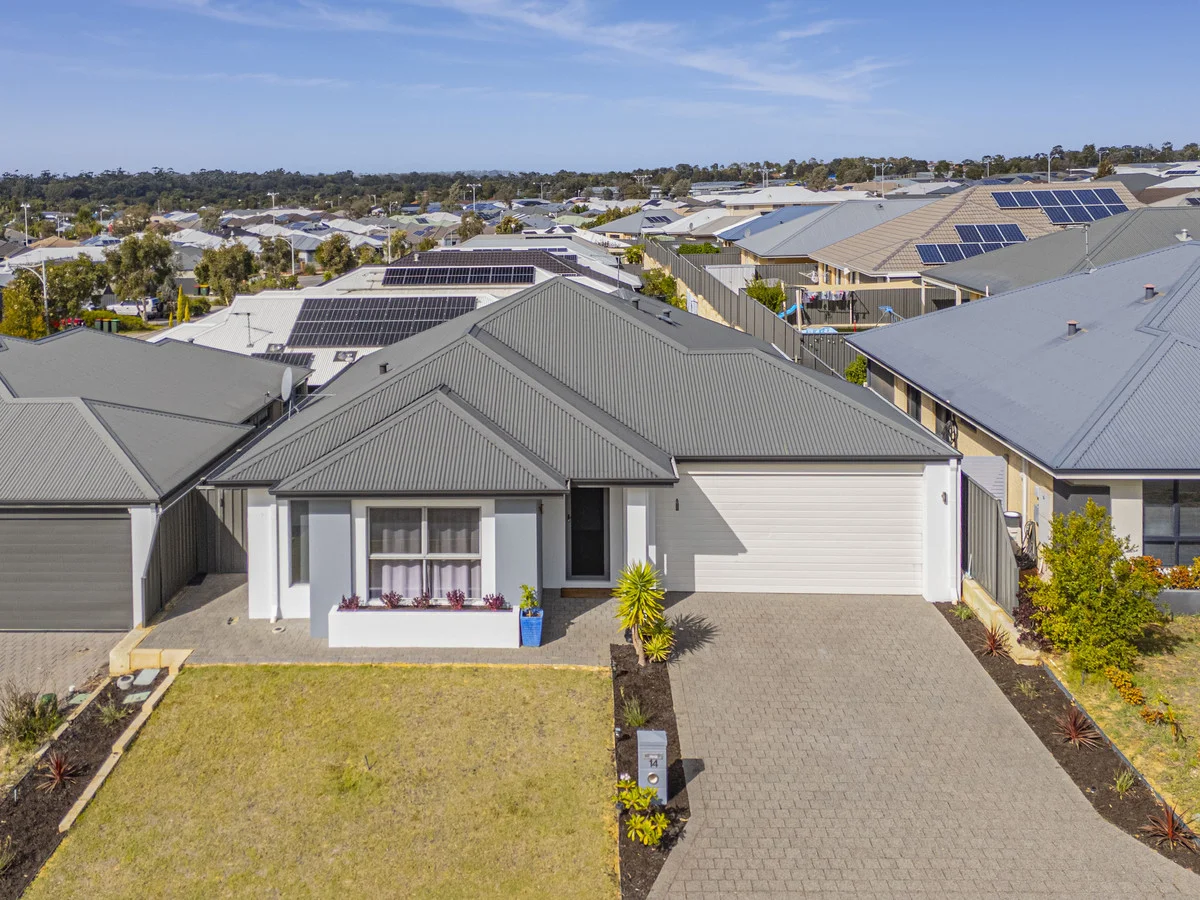 14 Sandridge Street, Banksia Grove WA 6031