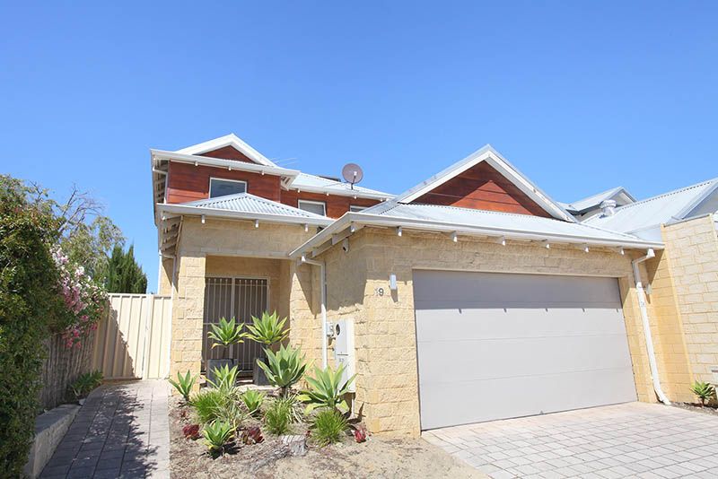 3 bedrooms House in 19 Butler Lane EAST VICTORIA PARK WA, 6101