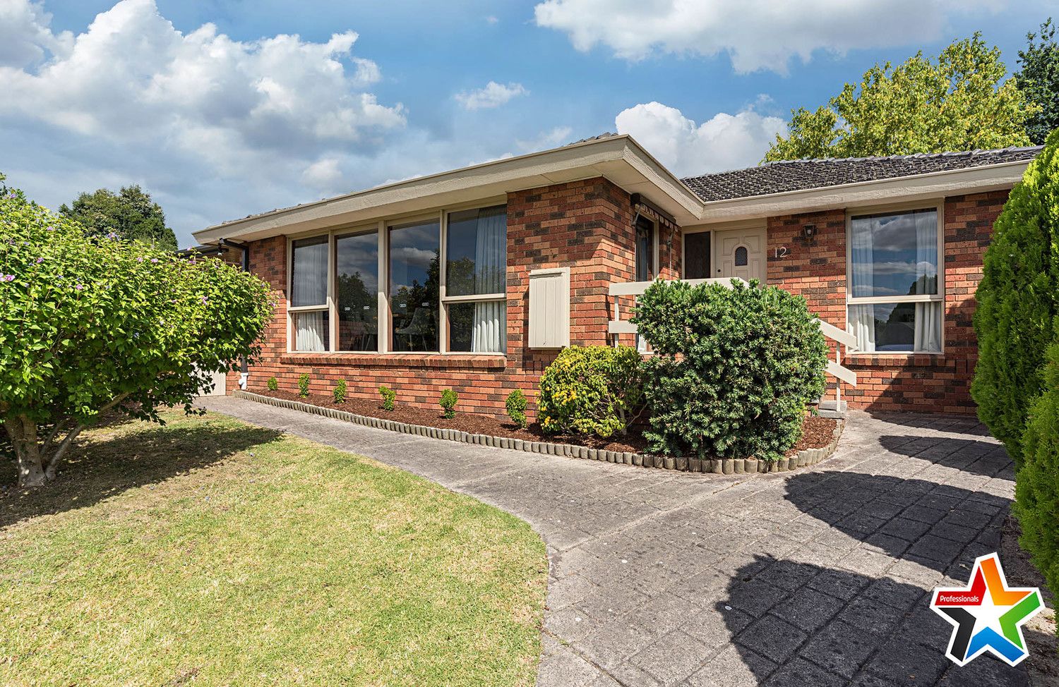 12 Levendale Avenue, Mooroolbark VIC 3138, Image 0