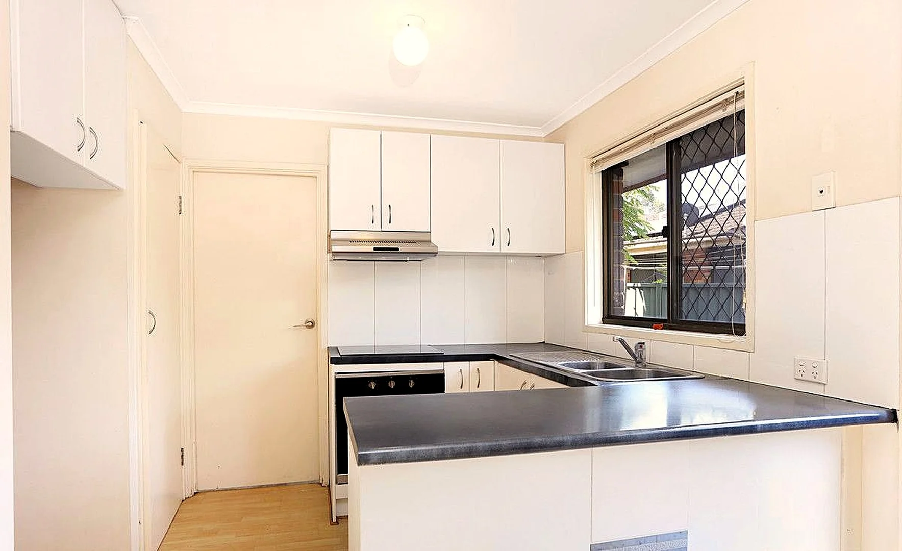 Additional image 8 of 2/6 Parkridge Drive, Molendinar QLD 4214