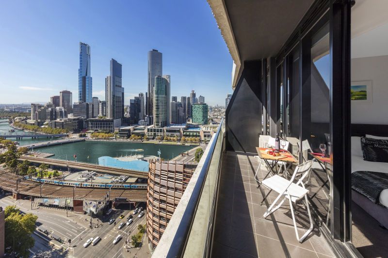 2 bedrooms Apartment / Unit / Flat in 1810/7 Katherine Pl MELBOURNE VIC, 3000